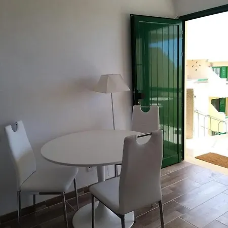 Neu Renoviert! Charmantes Und Gemuetliches Appartement Mit Balkon Und Meerblick Costa De Antigua Exterior photo