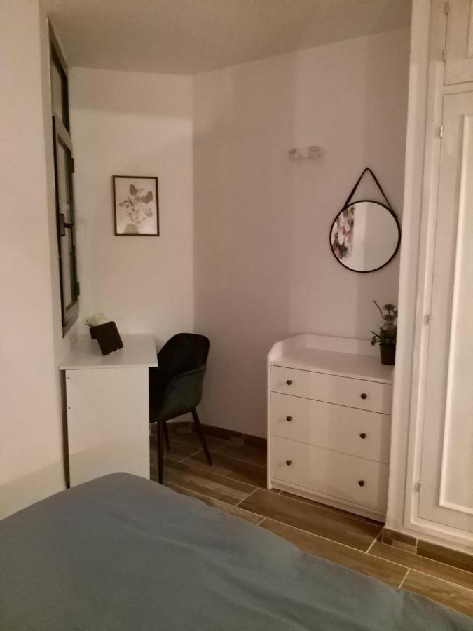 Apartment Neu Renoviert! Charmantes Und Gemuetliches Mit Balkon Und Meerblick