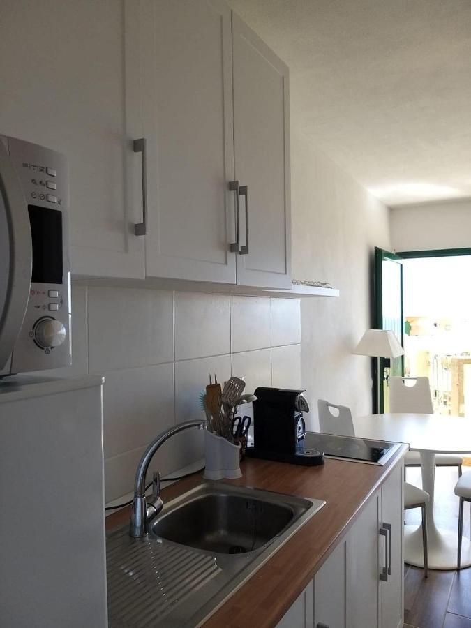 Apartment Neu Renoviert! Charmantes Und Gemuetliches Mit Balkon Und Meerblick *